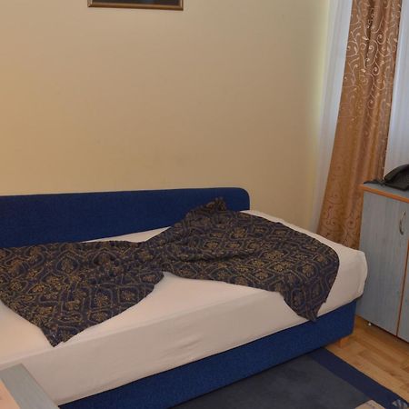 Hotel Dragovic Semendire Oda fotoğraf